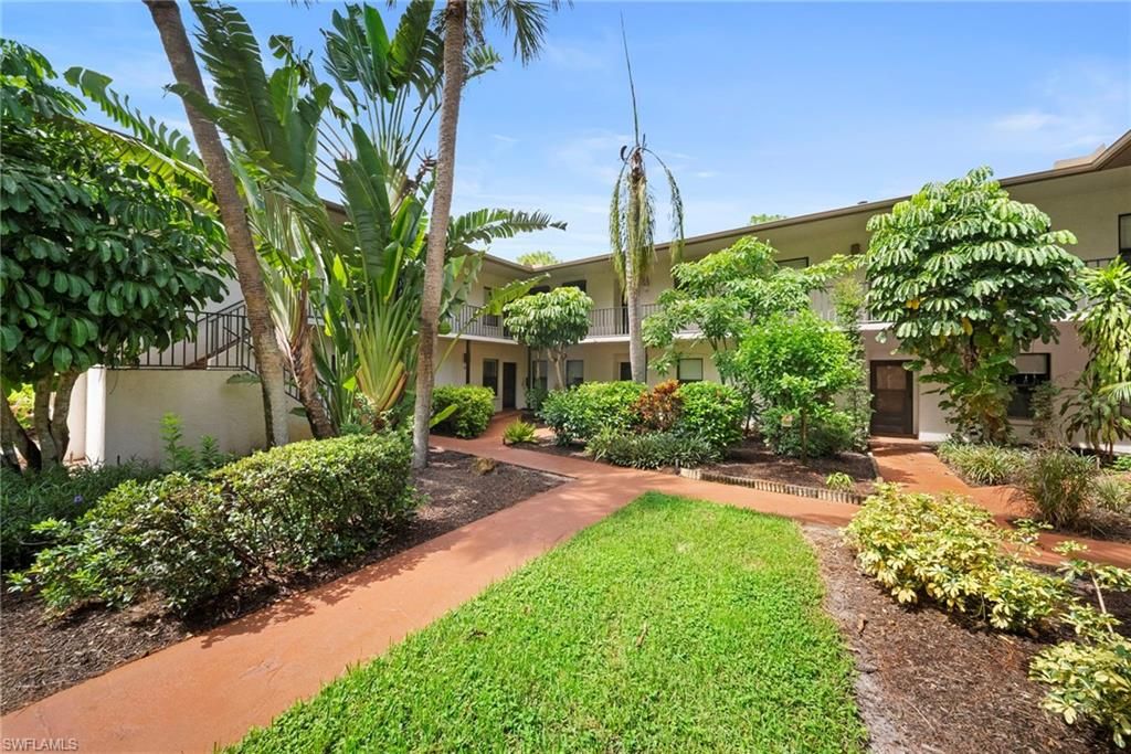 1833 Courtyard WAY 105, Naples, FL 34112