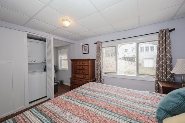 24 Lake View Road, Epsom, NH 03234