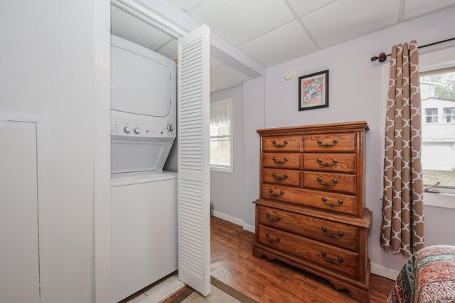 24 Lake View Road, Epsom, NH 03234