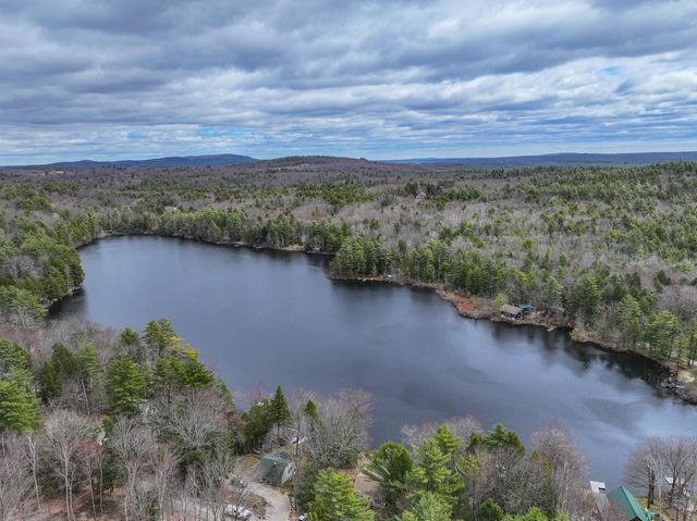 24 Lake View Road, Epsom, NH 03234
