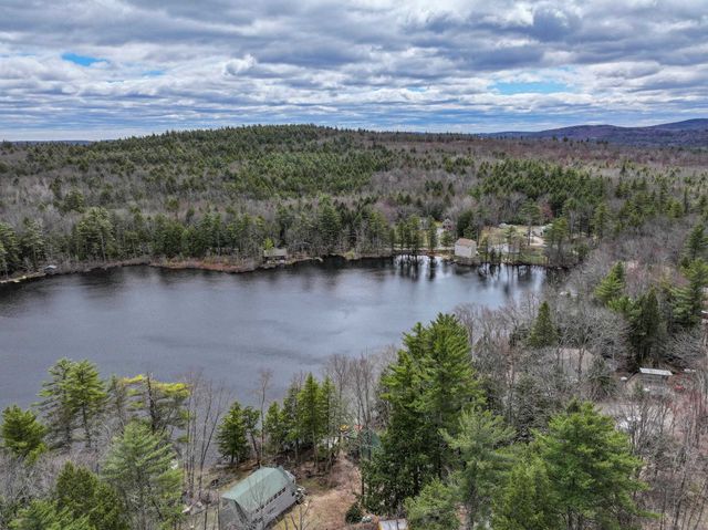 24 Lake View Road, Epsom, NH 03234