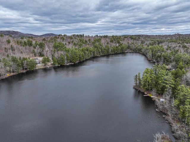 24 Lake View Road, Epsom, NH 03234