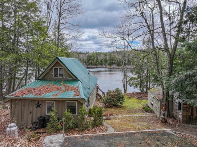 24 Lake View Road, Epsom, NH 03234