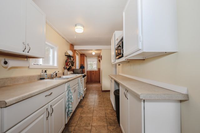 24 Lake View Road, Epsom, NH 03234