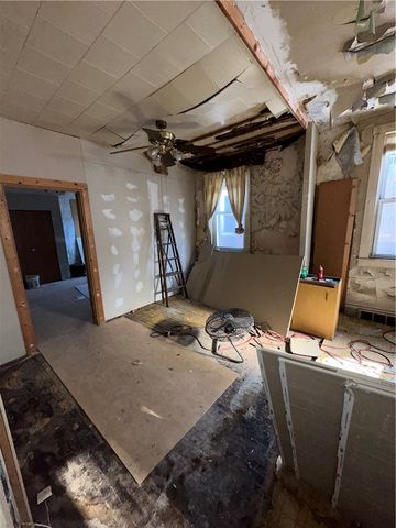 2516 Centre Ave, Hill District, PA 15219