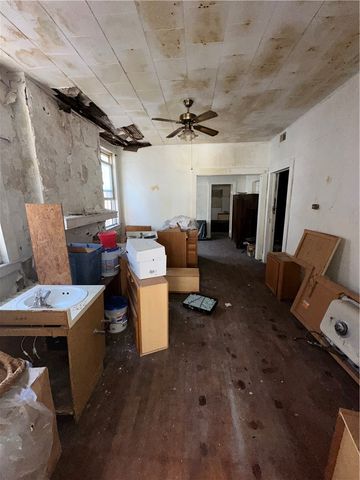 2516 Centre Ave, Hill District, PA 15219