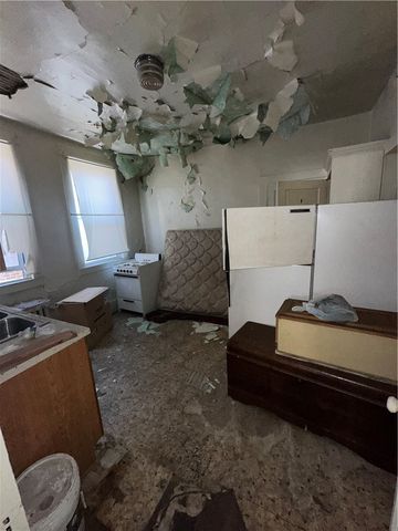 2516 Centre Ave, Hill District, PA 15219