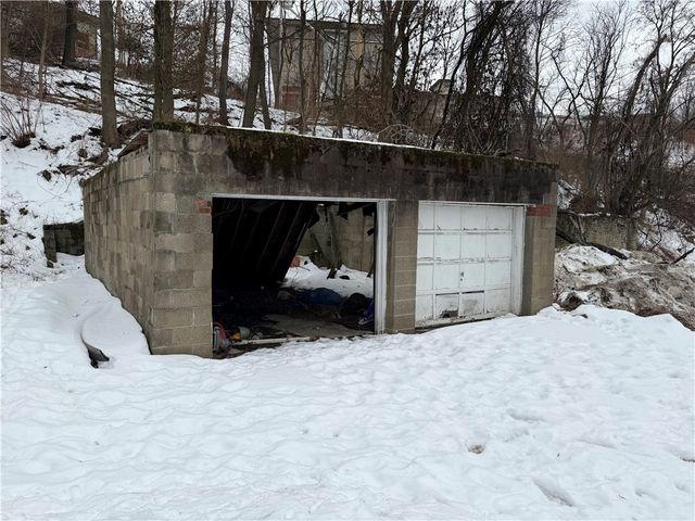 2516 Centre Ave, Hill District, PA 15219