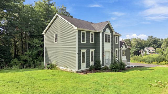 25 Greenbriar Dr, Shrewsbury, MA 01545