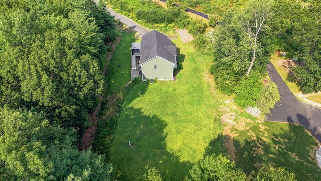 25 Greenbriar Dr, Shrewsbury, MA 01545