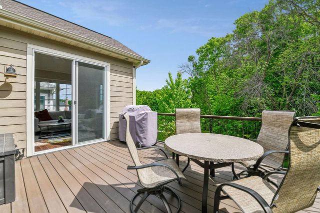 4258 Creekside Way, Minnetrista, MN 55331