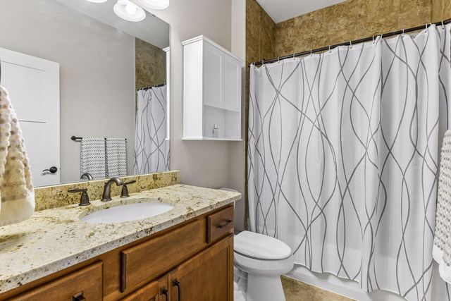 4258 Creekside Way, Minnetrista, MN 55331