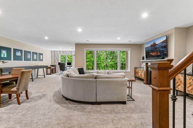 4258 Creekside Way, Minnetrista, MN 55331