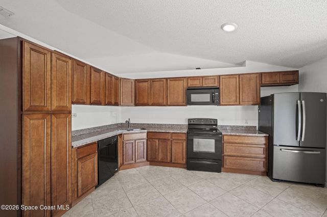 2946 Herder Avenue SE, Palm Bay, FL 32909
