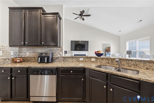 9224 Clearbrook Pl, Chesterfield, VA 23832