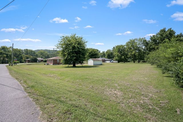 3308 W Hamilton Ave, Nashville, TN 37218