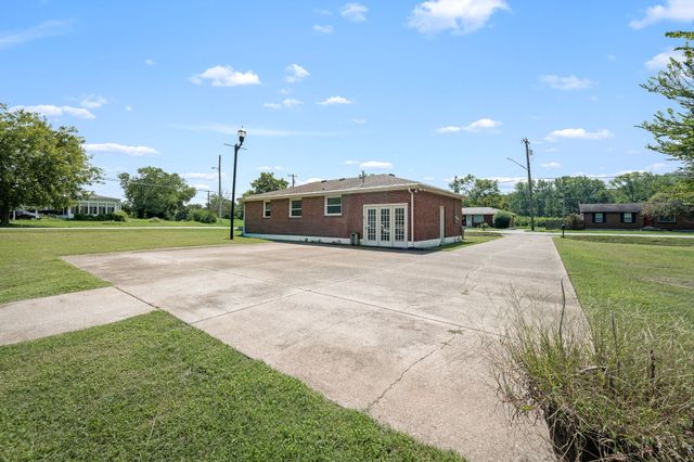 3308 W Hamilton Ave, Nashville, TN 37218