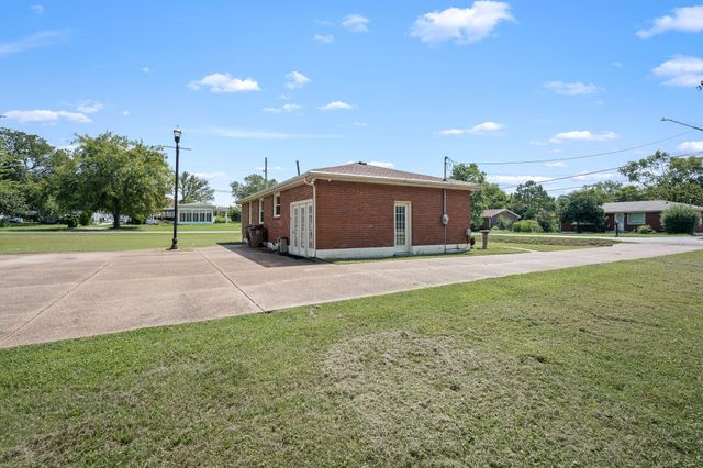 3308 W Hamilton Ave, Nashville, TN 37218