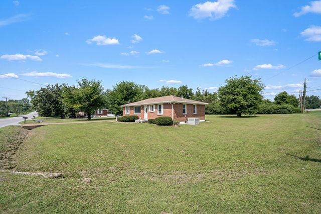 3308 W Hamilton Ave, Nashville, TN 37218