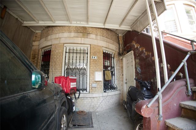 243 Crescent, Brooklyn, NY 11208