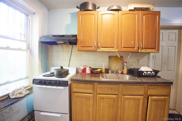 243 Crescent, Brooklyn, NY 11208