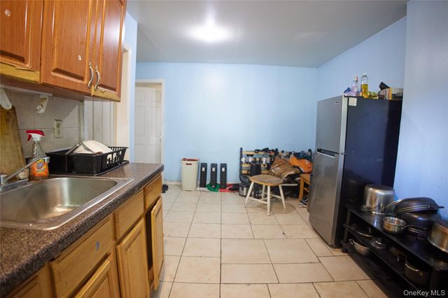 243 Crescent, Brooklyn, NY 11208