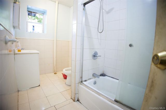 243 Crescent, Brooklyn, NY 11208
