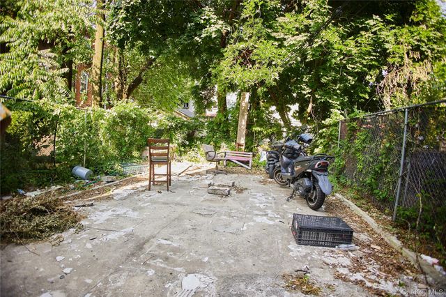 243 Crescent, Brooklyn, NY 11208