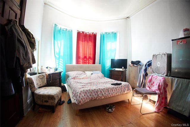243 Crescent, Brooklyn, NY 11208