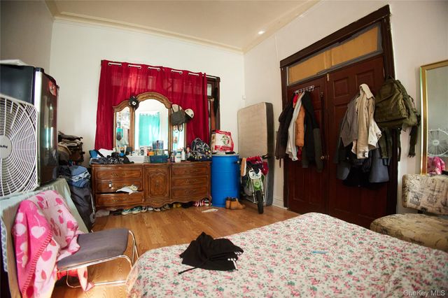 243 Crescent, Brooklyn, NY 11208