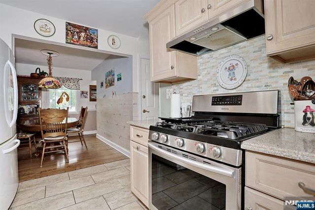 393 New Bridge Road, Bergenfield, NJ 07621