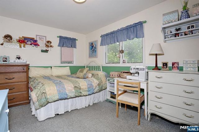 393 New Bridge Road, Bergenfield, NJ 07621