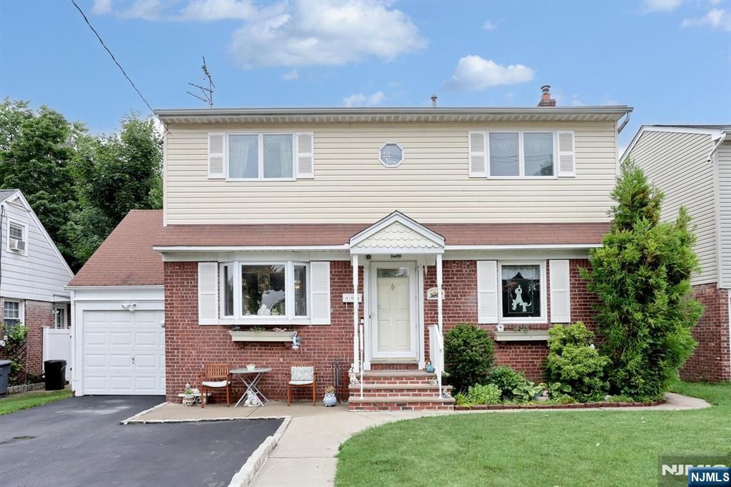 393 New Bridge Road, Bergenfield, NJ 07621