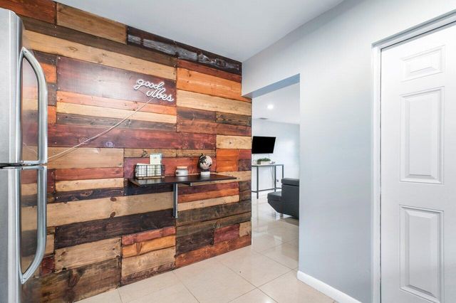 1114 S M Street, Lake Worth Beach, FL 33460