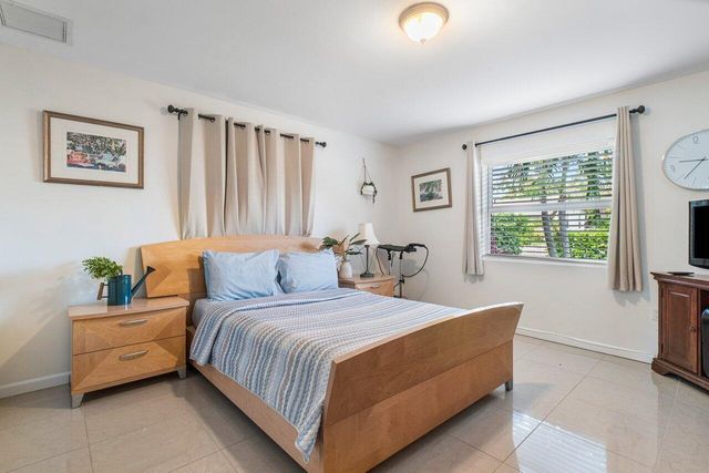 1114 S M Street, Lake Worth Beach, FL 33460