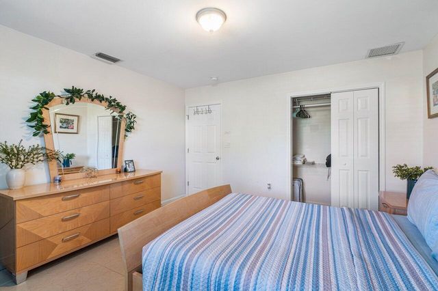1114 S M Street, Lake Worth Beach, FL 33460