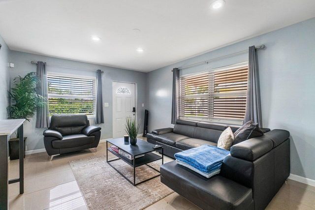1114 S M Street, Lake Worth Beach, FL 33460