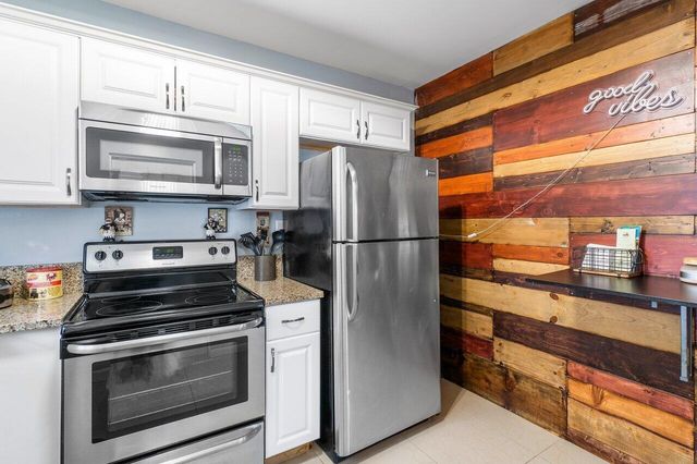 1114 S M Street, Lake Worth Beach, FL 33460