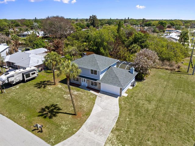 405 NE Midvale Street, Port St. Lucie, FL 34983