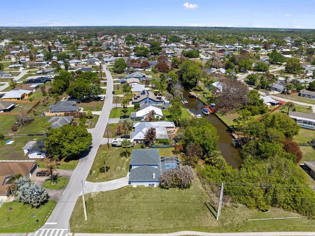 405 NE Midvale Street, Port St. Lucie, FL 34983
