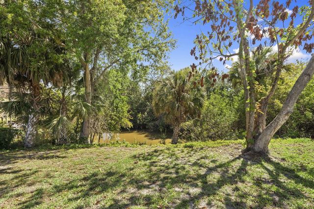 405 NE Midvale Street, Port St. Lucie, FL 34983
