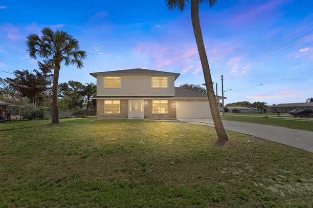 405 NE Midvale Street, Port St. Lucie, FL 34983