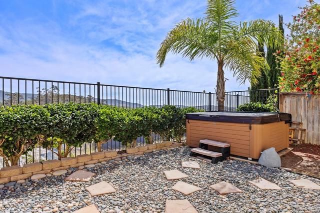 687 Glasgow Court, San Marcos, CA 92069