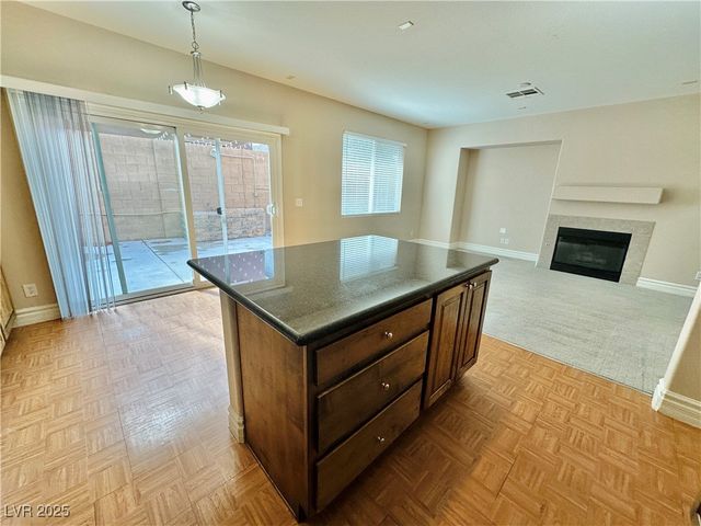 285 Caddy Bag Court, Las Vegas, NV 89148