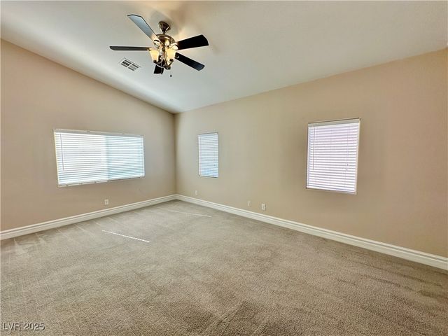 285 Caddy Bag Court, Las Vegas, NV 89148