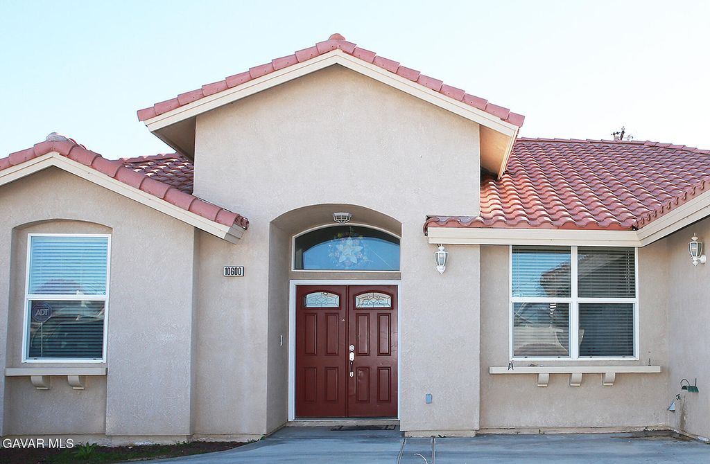 10600 Aspen Avenue, California City, CA 93505