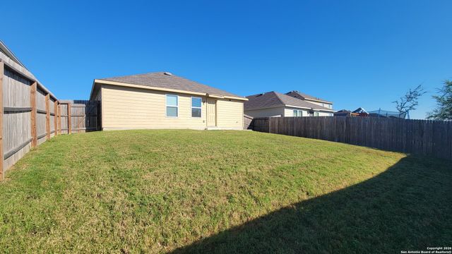 7136 Quarter Moon, Converse, TX 78109