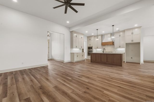1013 Fern Ridge, Sherwood, AR 72120