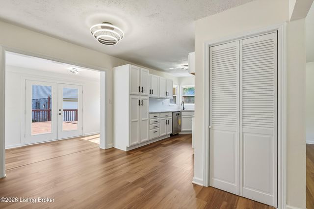 6021 Princess Way, Louisville, KY 40219