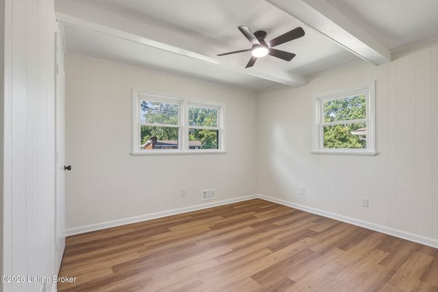 6021 Princess Way, Louisville, KY 40219